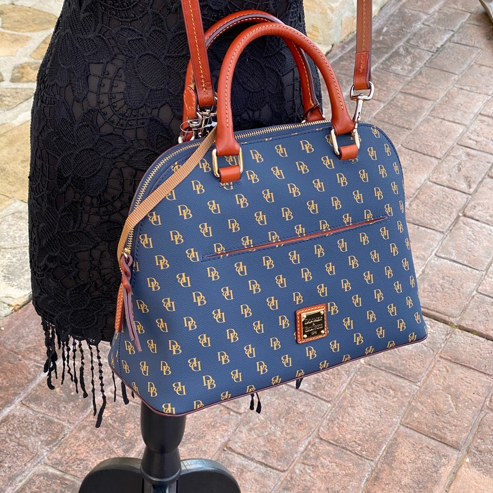 NWT Dooney&Bourke zip zip top Satchel signature - Picture 8 of 8